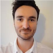 Experienced English tutor offering expert intermediate classes